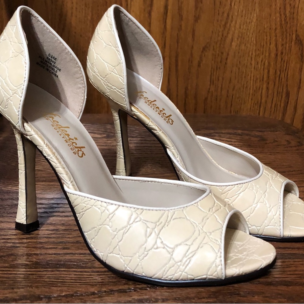 Vintage D’orsay Heels - Picture 2 of 5